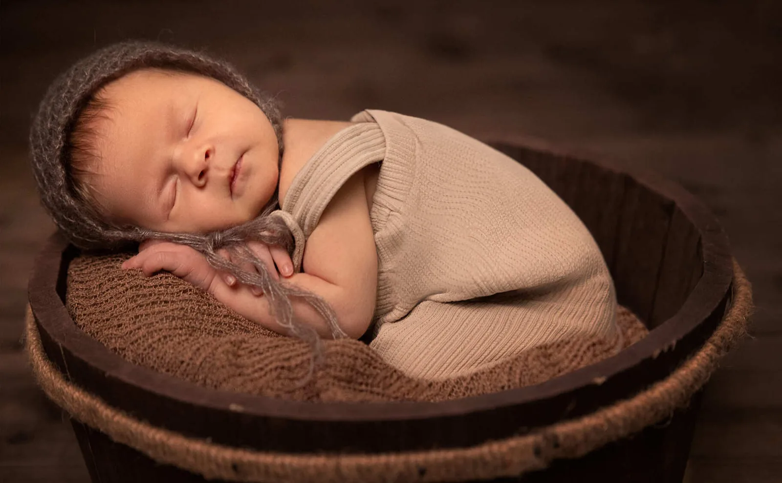 Newbornshooting. Wien – Fotostudio